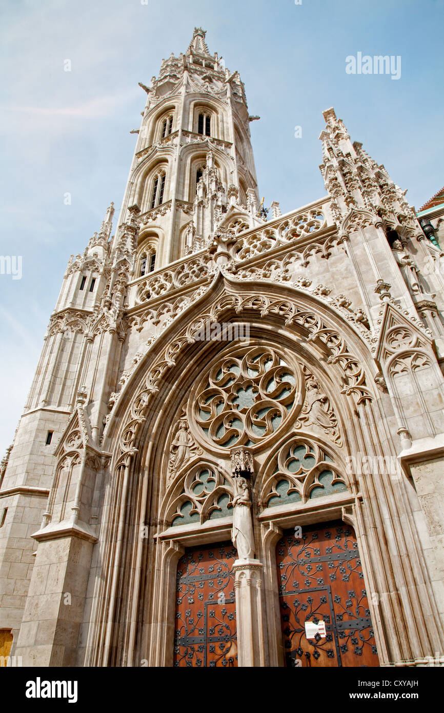 Budapest - portale sud di San Matteo Cattedrale gotica Foto Stock