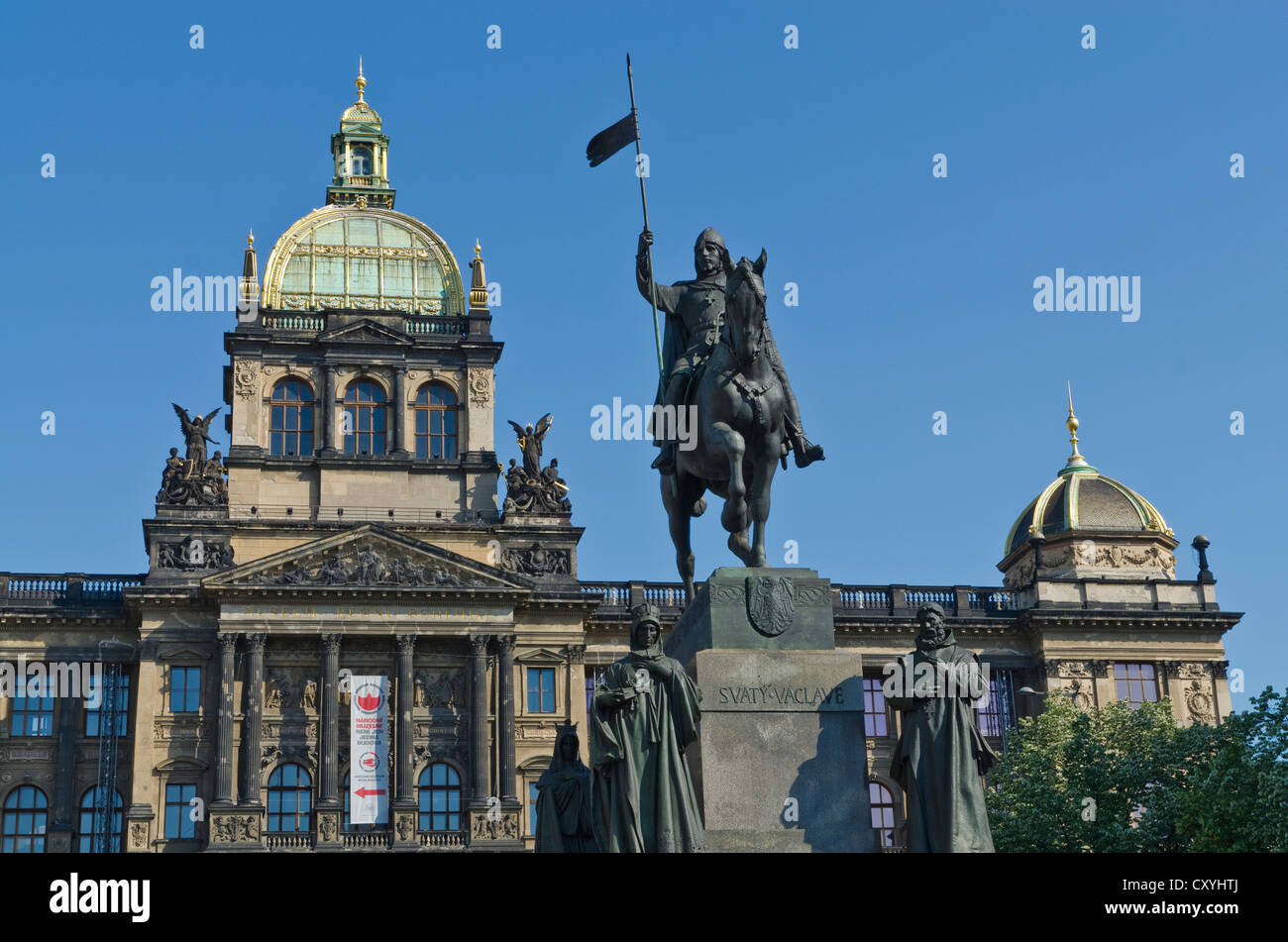 Il monumento di Venceslao su Václavské nám&#283;náměstí, Piazza Venceslao, di fronte al Museo Nazionale, Praga, Repubblica Ceca Foto Stock