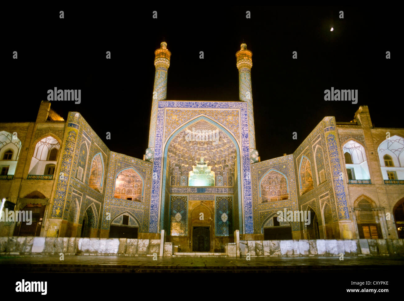 Naghsh-ho JAHAN Piazza e Imam-Mosque di notte, Isfahan, Iran, Asia Foto Stock