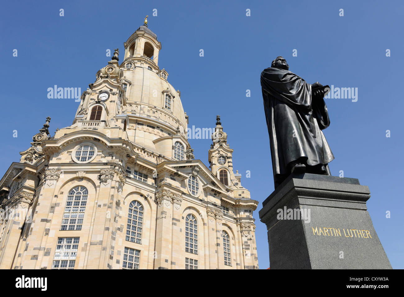 Martin Lutero monumento davanti della chiesa Frauenkirche, piazza Neumarkt, Dresda, Sassonia Foto Stock