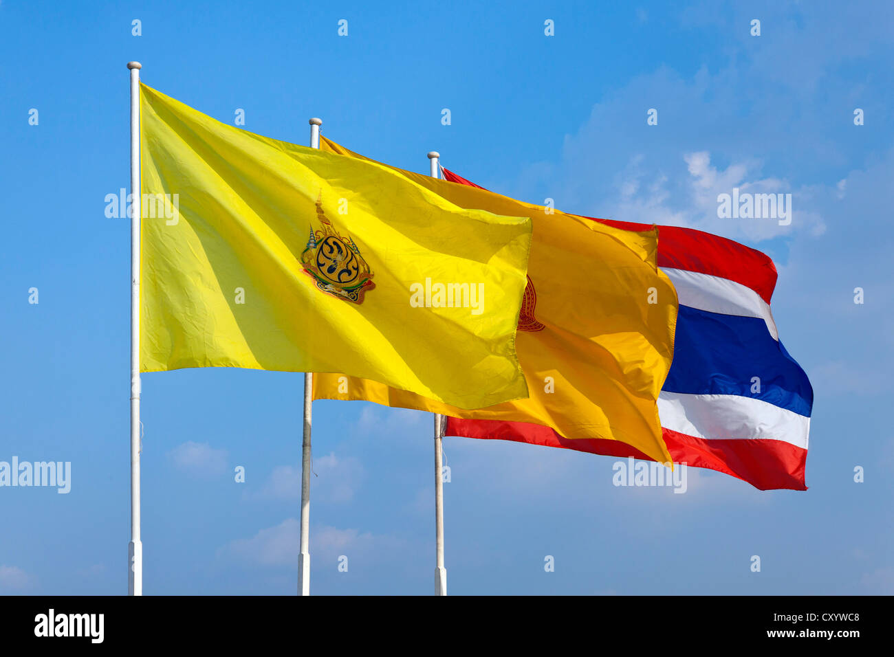 Flag di stato e il royal standard, Bangkok, capitale della Thailandia, Asia sud-orientale, Asia Foto Stock