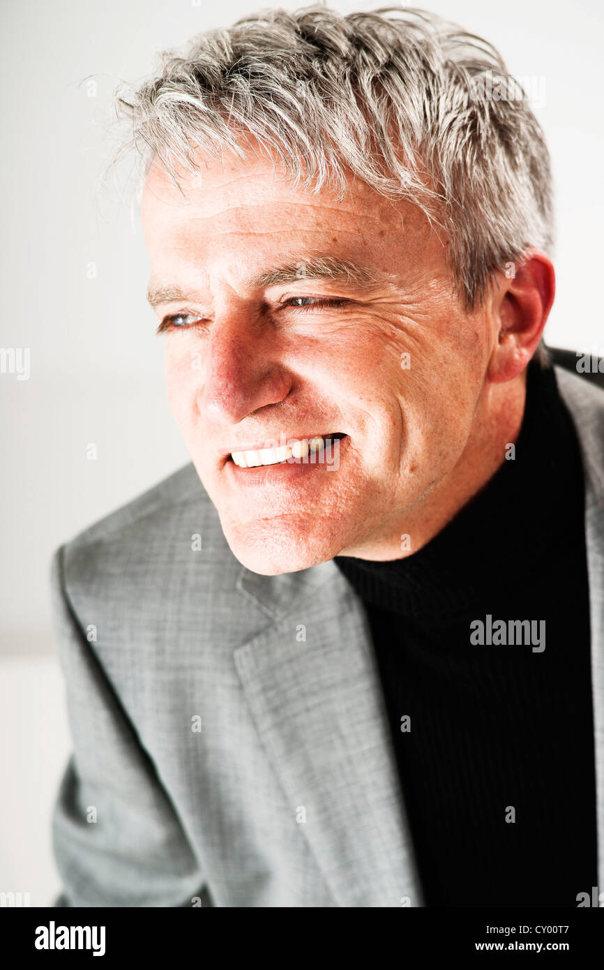 Ritratto di un imprenditore sorridente Foto Stock
