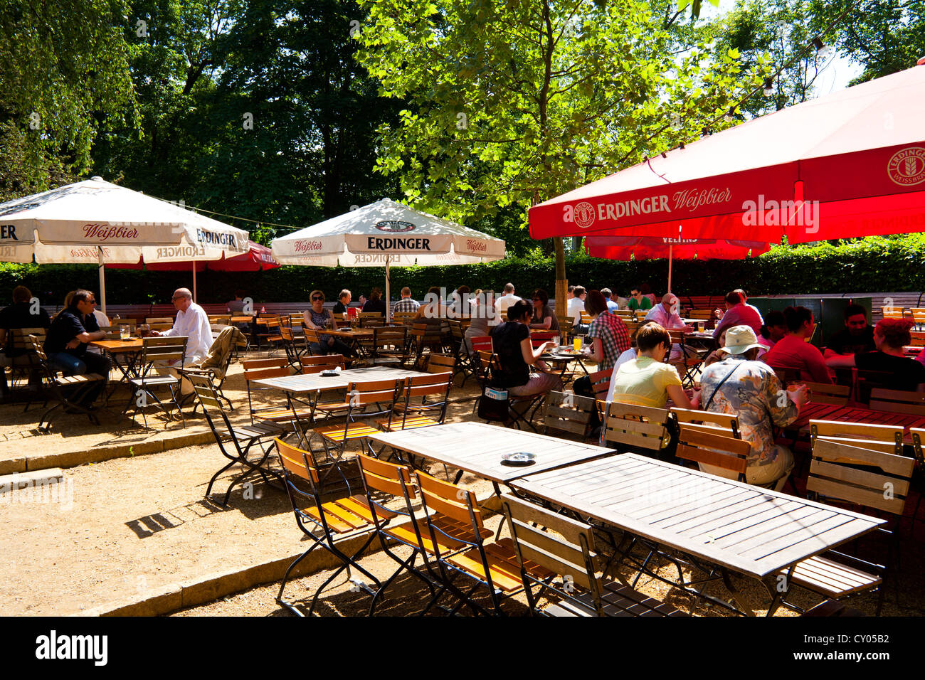 Schleusenkrug beer garden, quartiere Tiergarten di Berlino Foto Stock