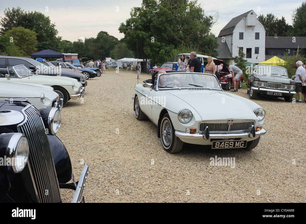 MG Roadster in un classico auto show Foto Stock