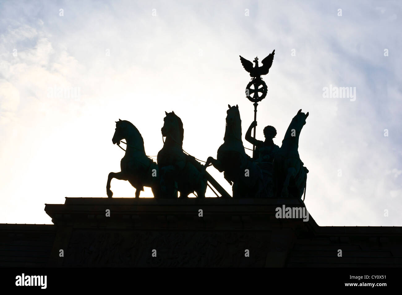 Brandenburger Tor Berlino Germania. Brandenburger Arch Berlino Germania, dea della statua della Vittoria, Statua Quadriga Foto Stock