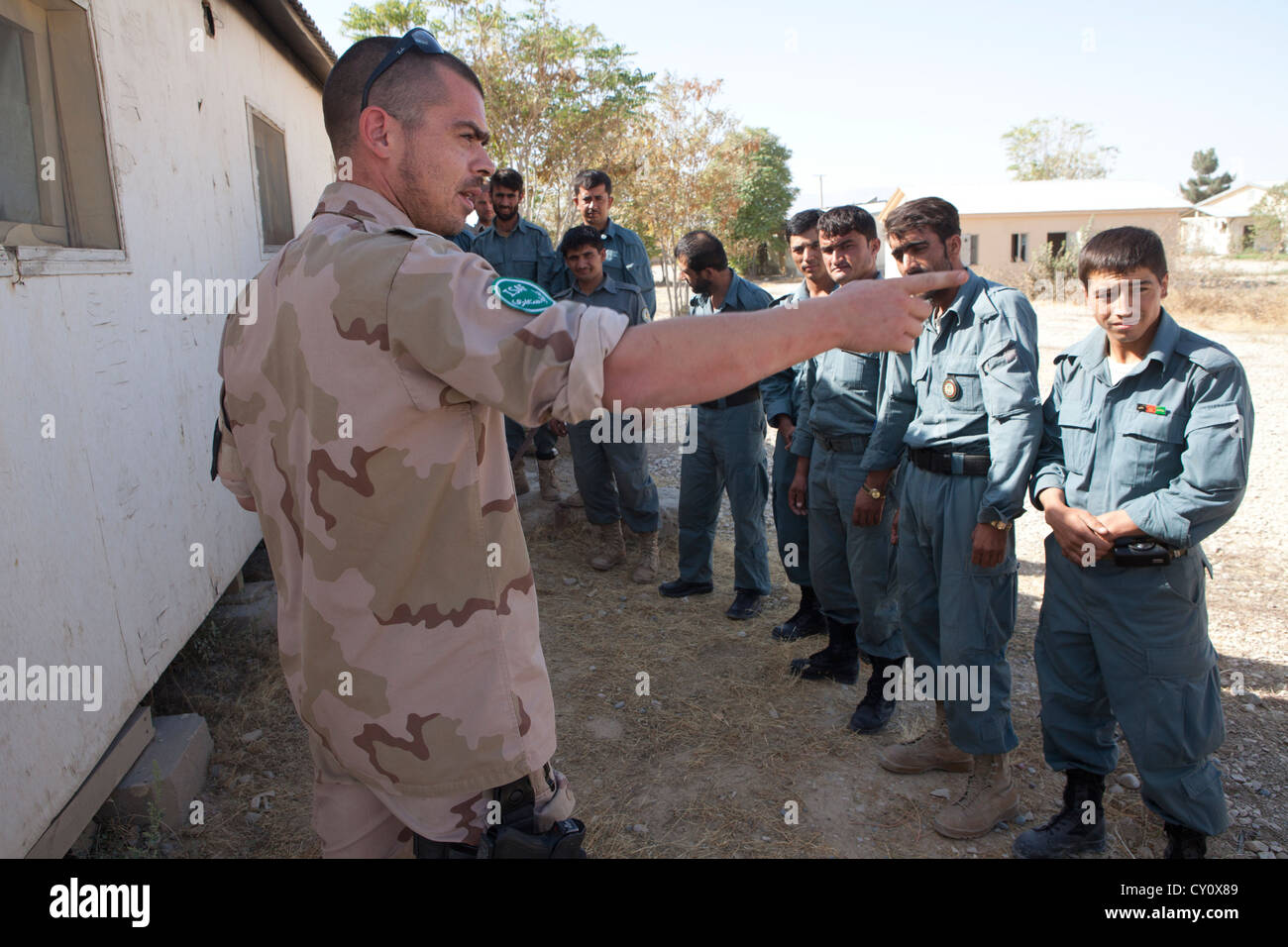 La formazione del personale di polizia center di Kunduz, Afghanisan. Foto Stock