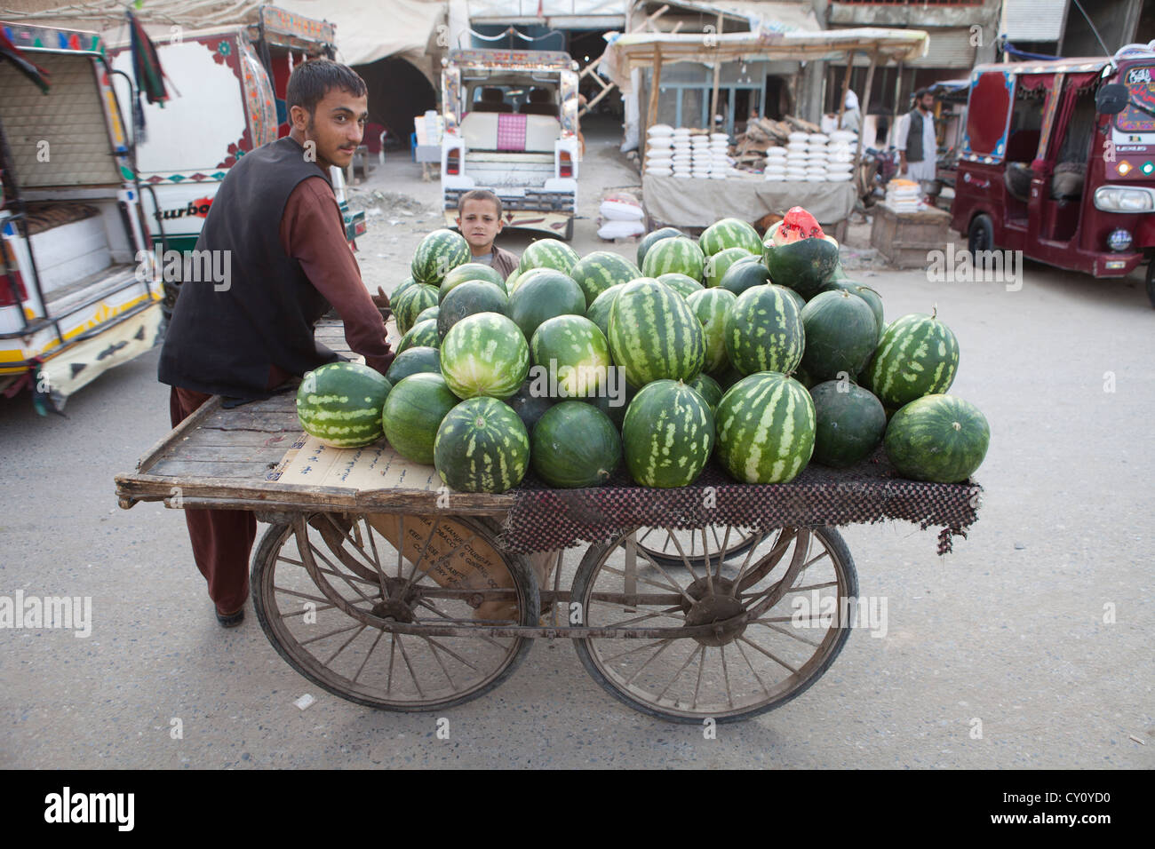 Bazaar nel centro città di Kunduz, Afghanistan Foto Stock