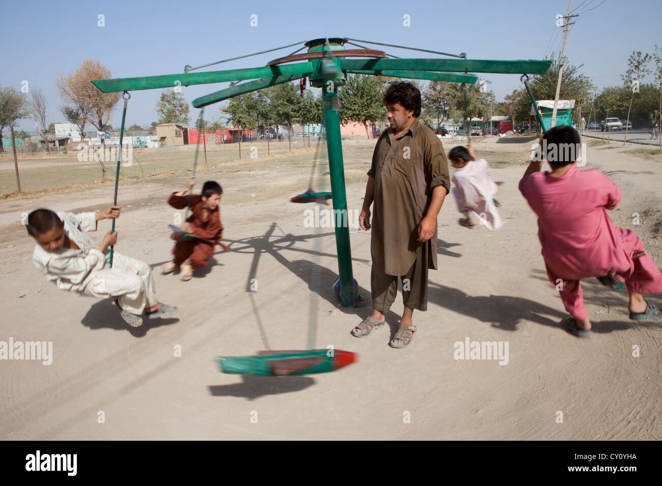 Fiera del divertimento nella città di Kunduz, Afghanistan Foto Stock