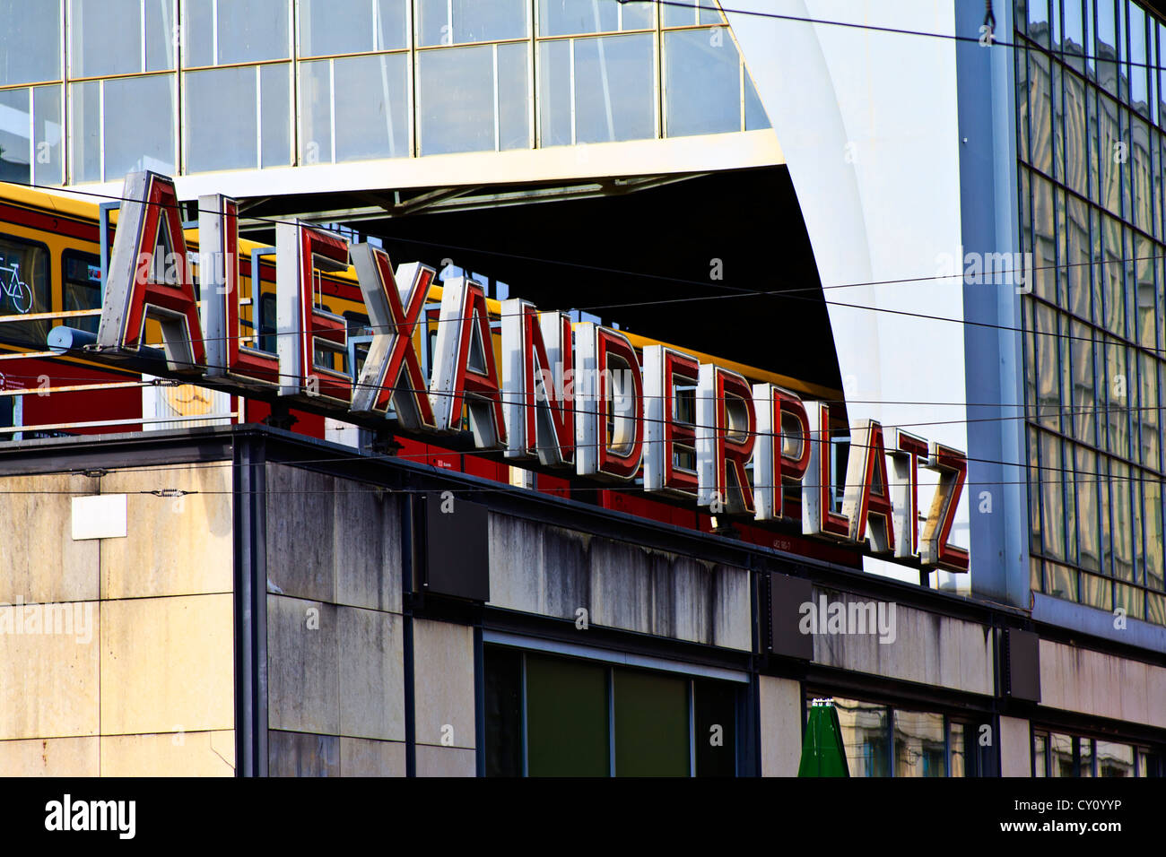 Stazione ferroviaria Alexanderplatz Berlino Germania Foto Stock