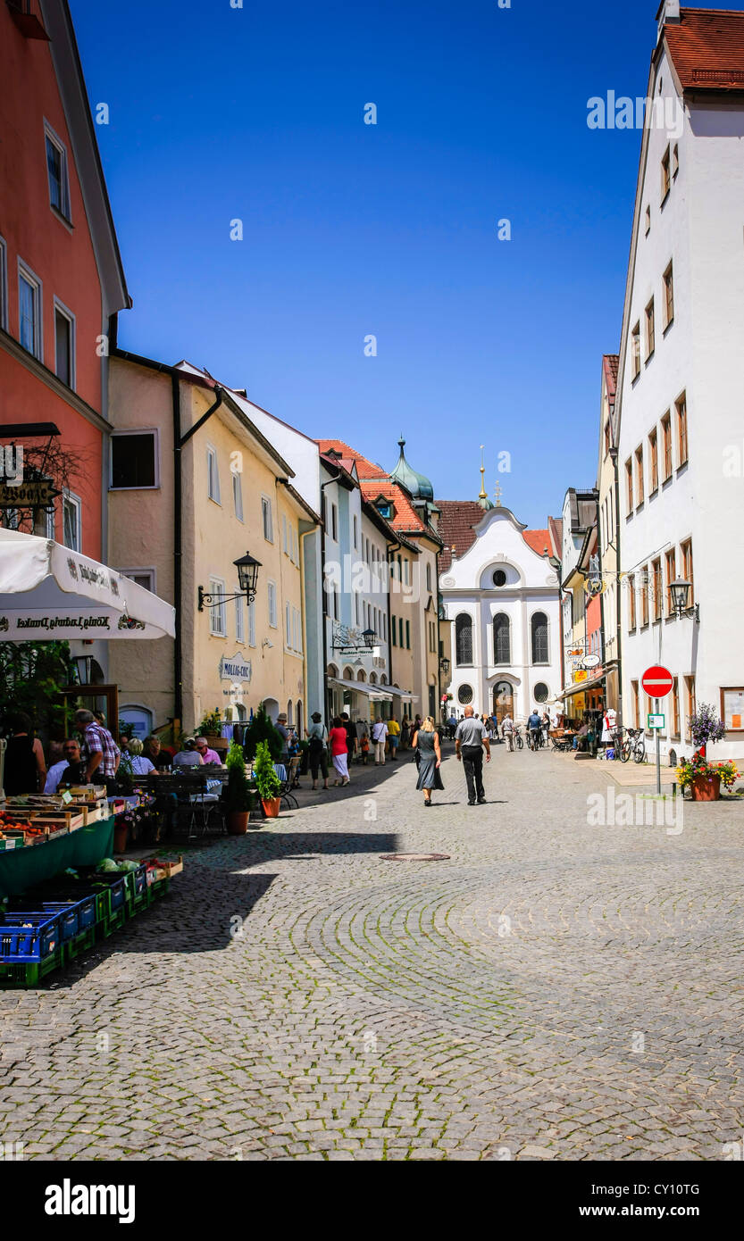 Centro città negozi a Fussen Germania meridionale Foto Stock