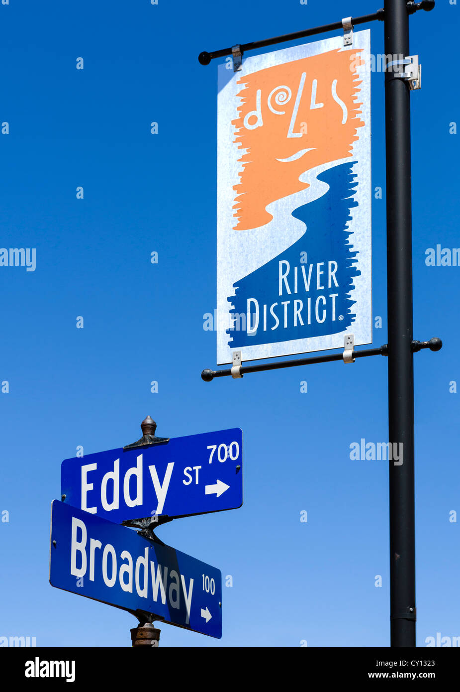 Segno per il distretto del fiume su Broadway (via principale) nella famosa località di Wisconsin Dells, Wisconsin, STATI UNITI D'AMERICA Foto Stock