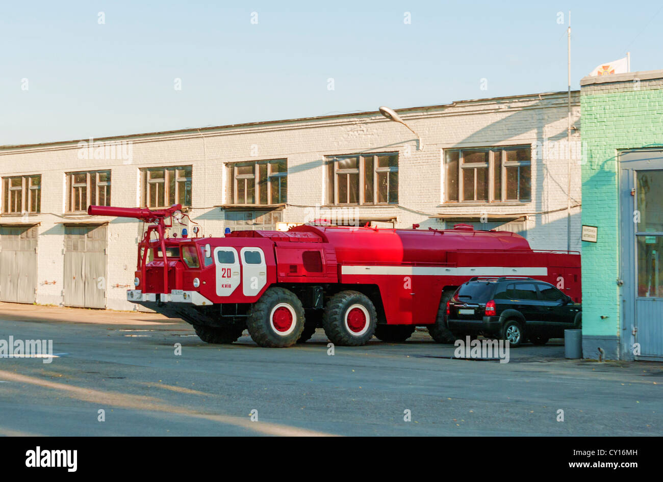 MAZ-543 8x8 camion dei pompieri. Foto Stock