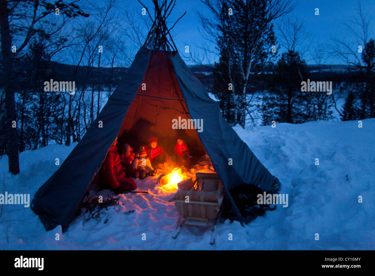 Popolazione sami campeggio nel nord della Finlandia Foto Stock