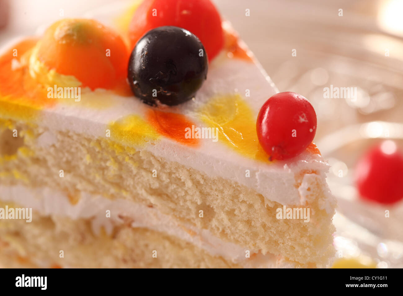 Torta di ananas sfoglia è una torta realizzata solitamente in una padella con un fondo curvo. Una volta cotti, ribaltato e consentito di impostare. Foto Stock