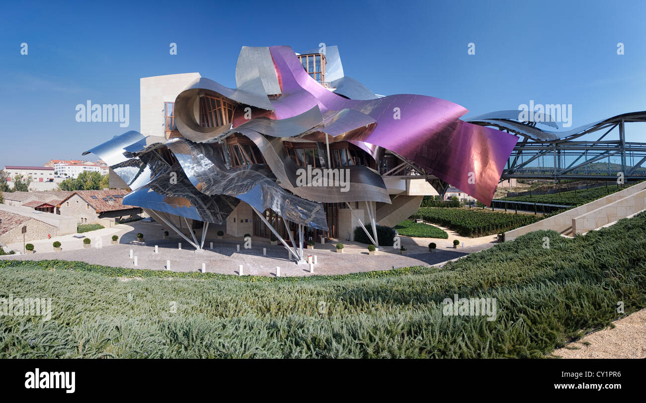 Pano - Hotel Marques de Riscal (progettata da Frank Gehry ) a El Ciego, Rioja Alavesa, Alava, Pais Vasco, Spagna Foto Stock