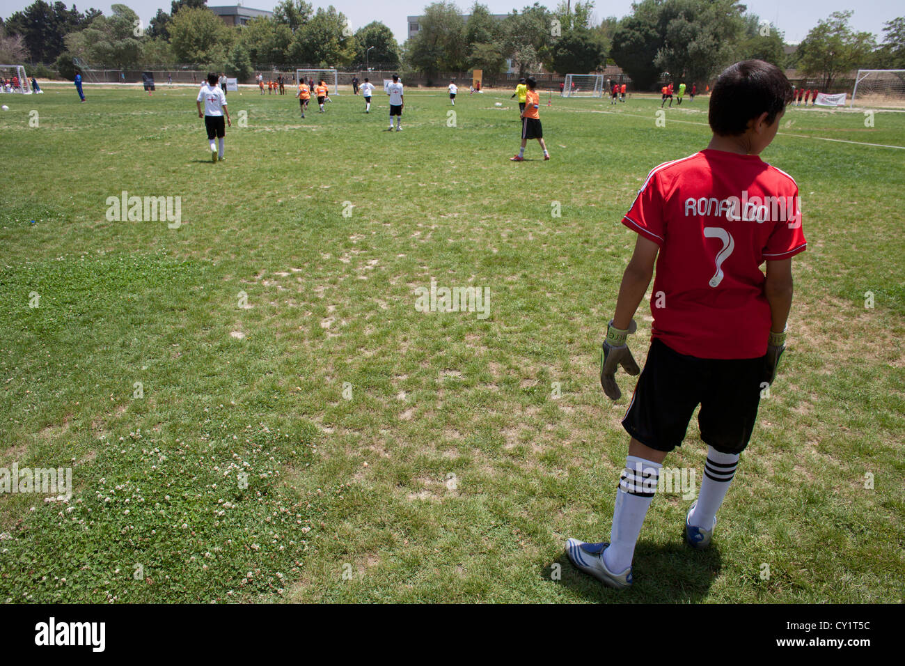 Gli afgani bambino ragazzi giocatore di football tournament boy Foto Stock