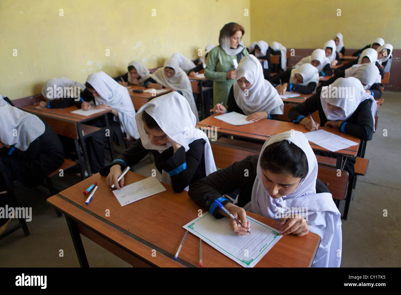 Ragazze-scuola a Kabul, Afghanistan Foto Stock