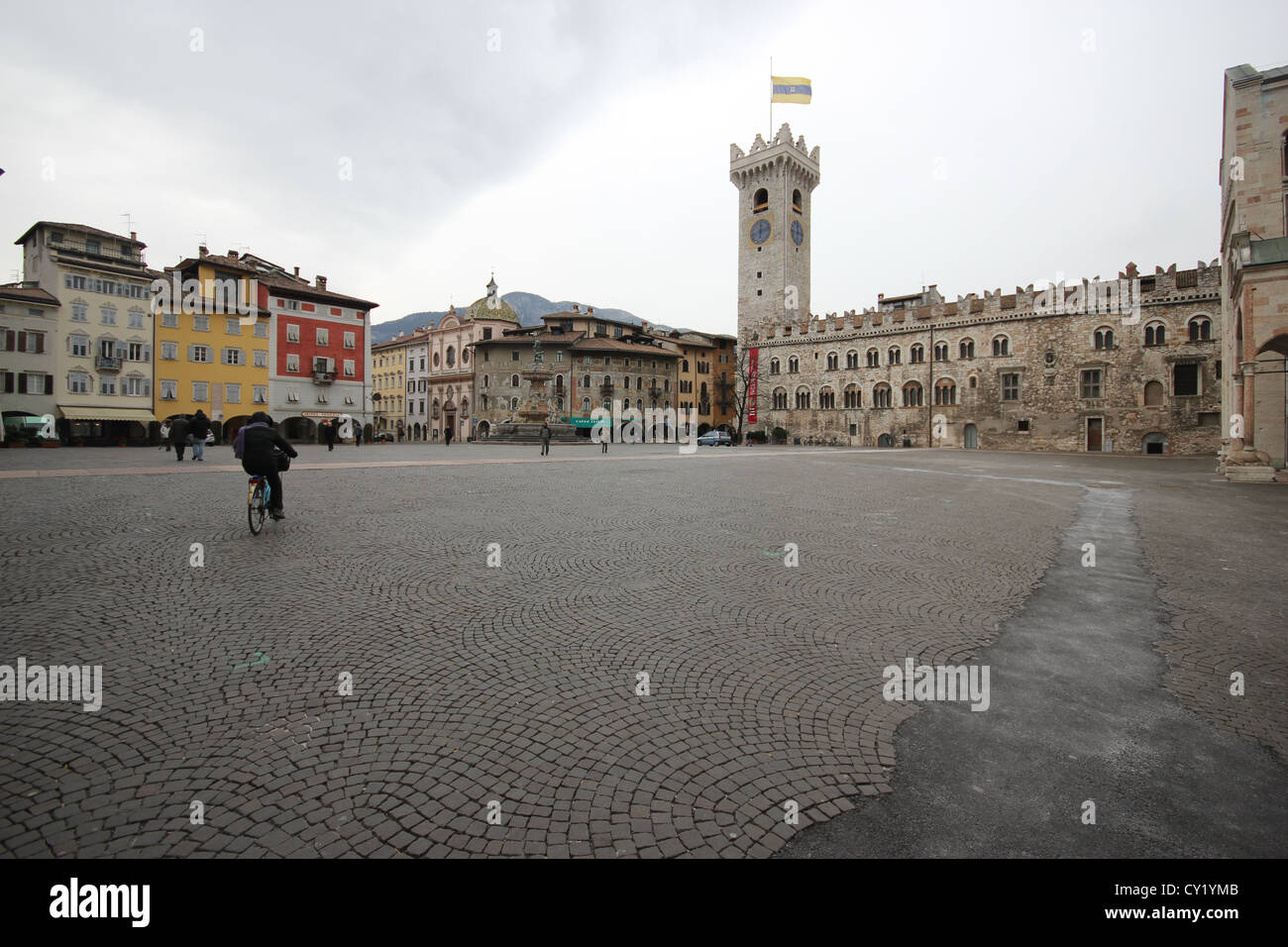 Trento, la piazza della cattedrale di San Vigilio, Trentino, Italia, viaggi architettura, monumento storico, photoarkive Foto Stock