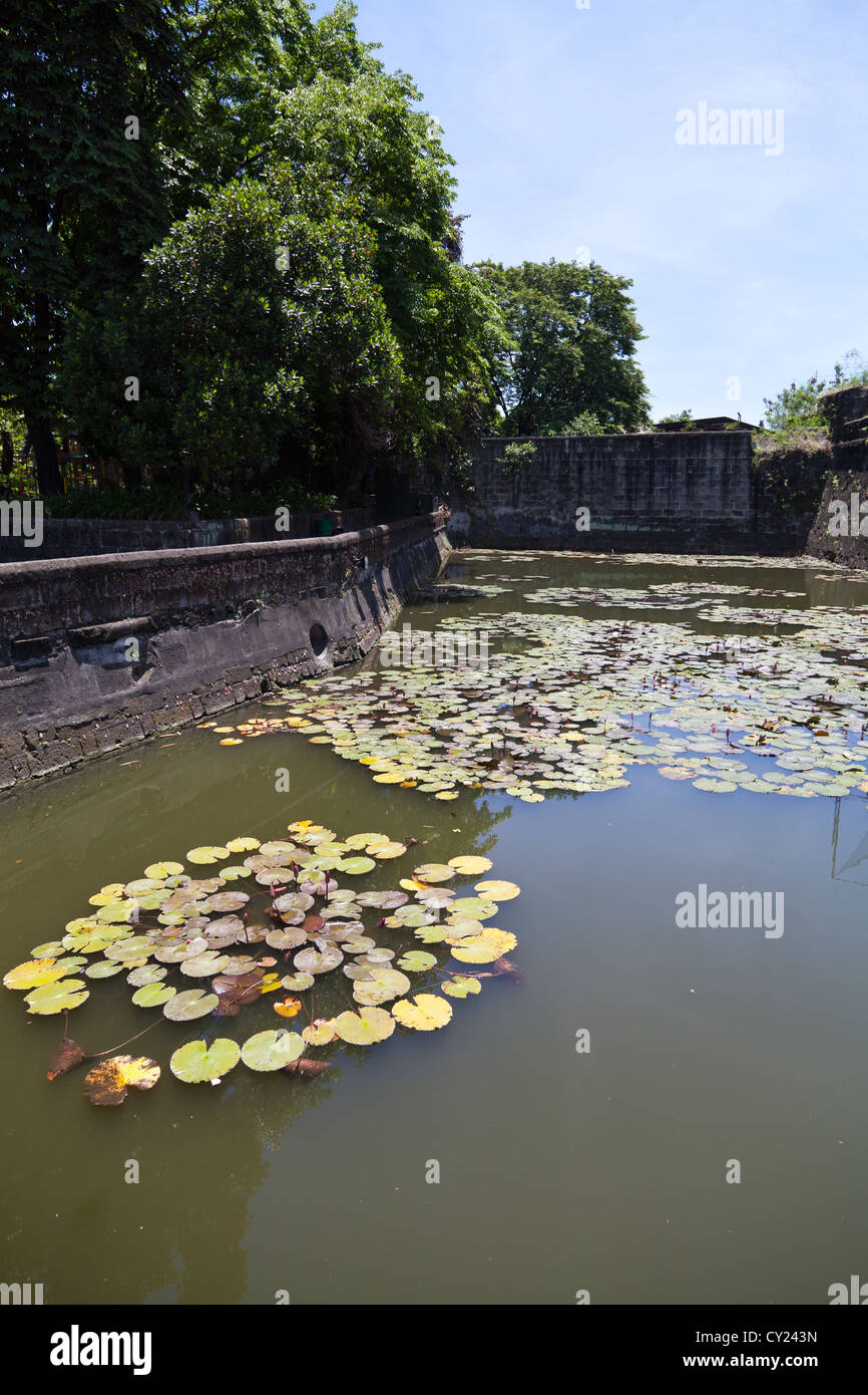 L'acqua intorno al Forte Santiago a Manila nelle Filippine Foto Stock