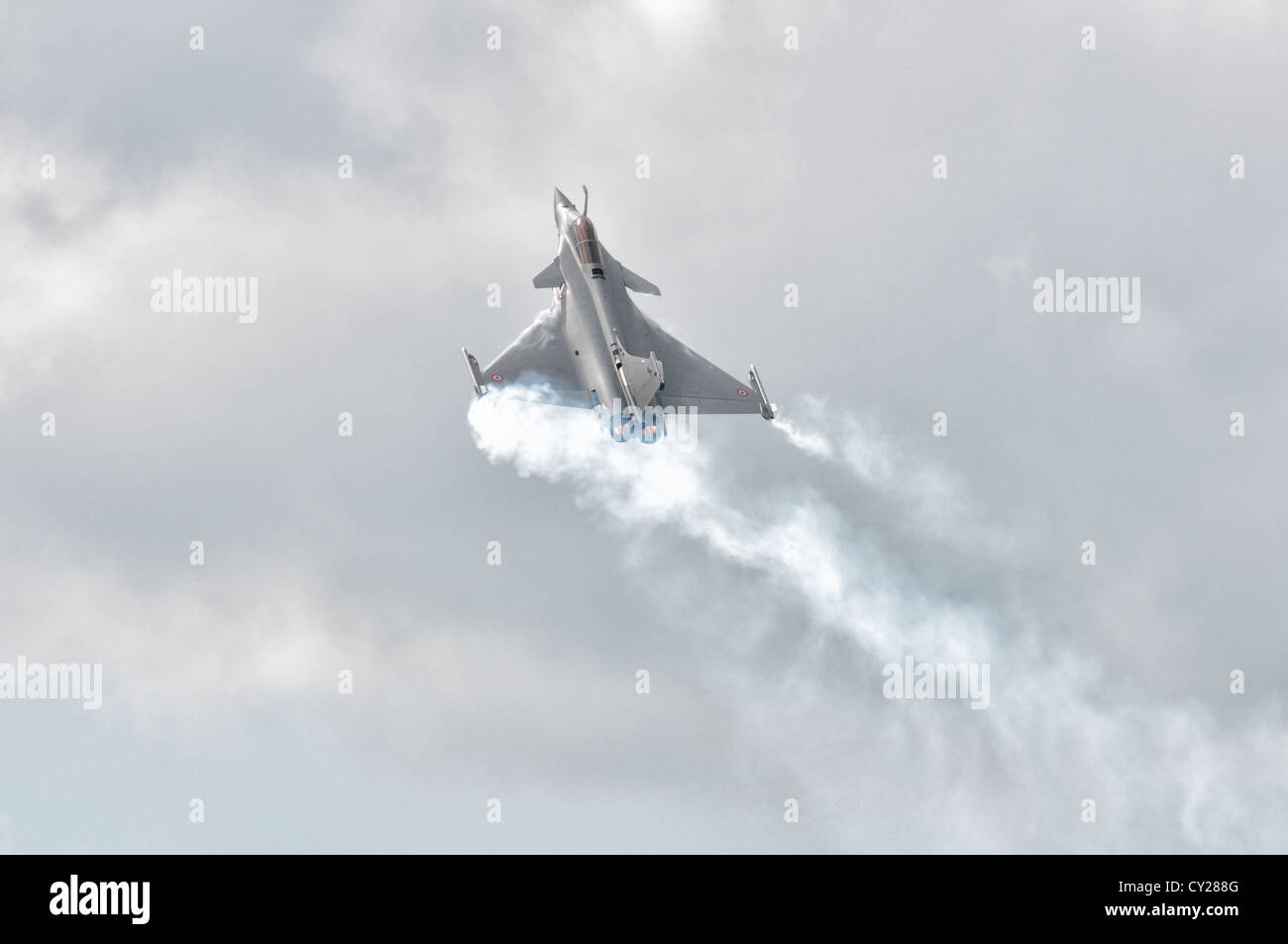 Militare francese degli aerei da caccia un Dassault Rafale dalla Forza aerea Francese St Dizier visualizza a 2012 RIAT Foto Stock