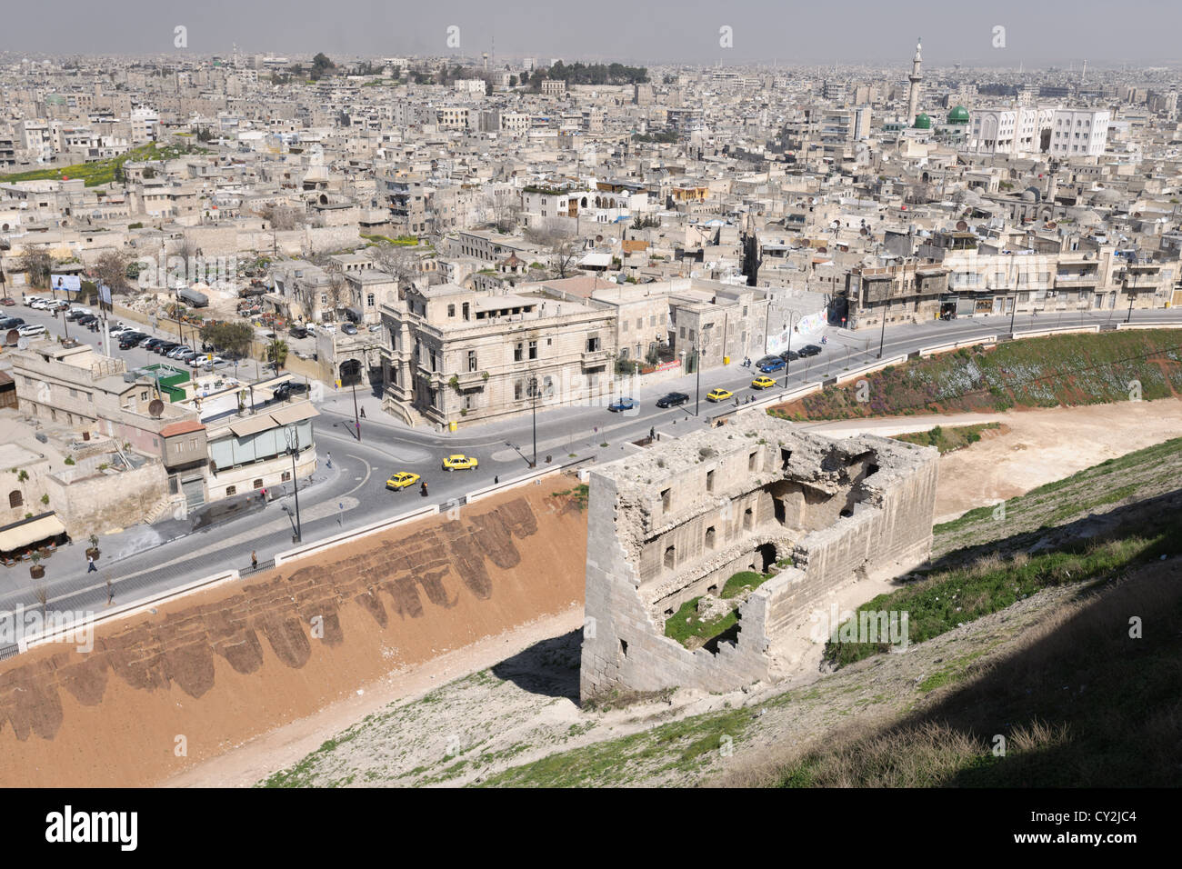 Vista dalla cittadella di Aleppo, Siria Foto Stock