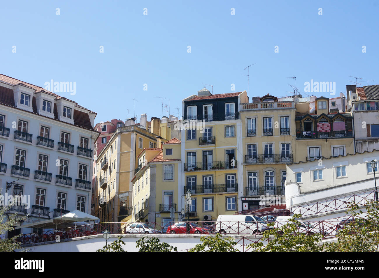 Edifici nel centro cittadino di Lisbona Foto Stock