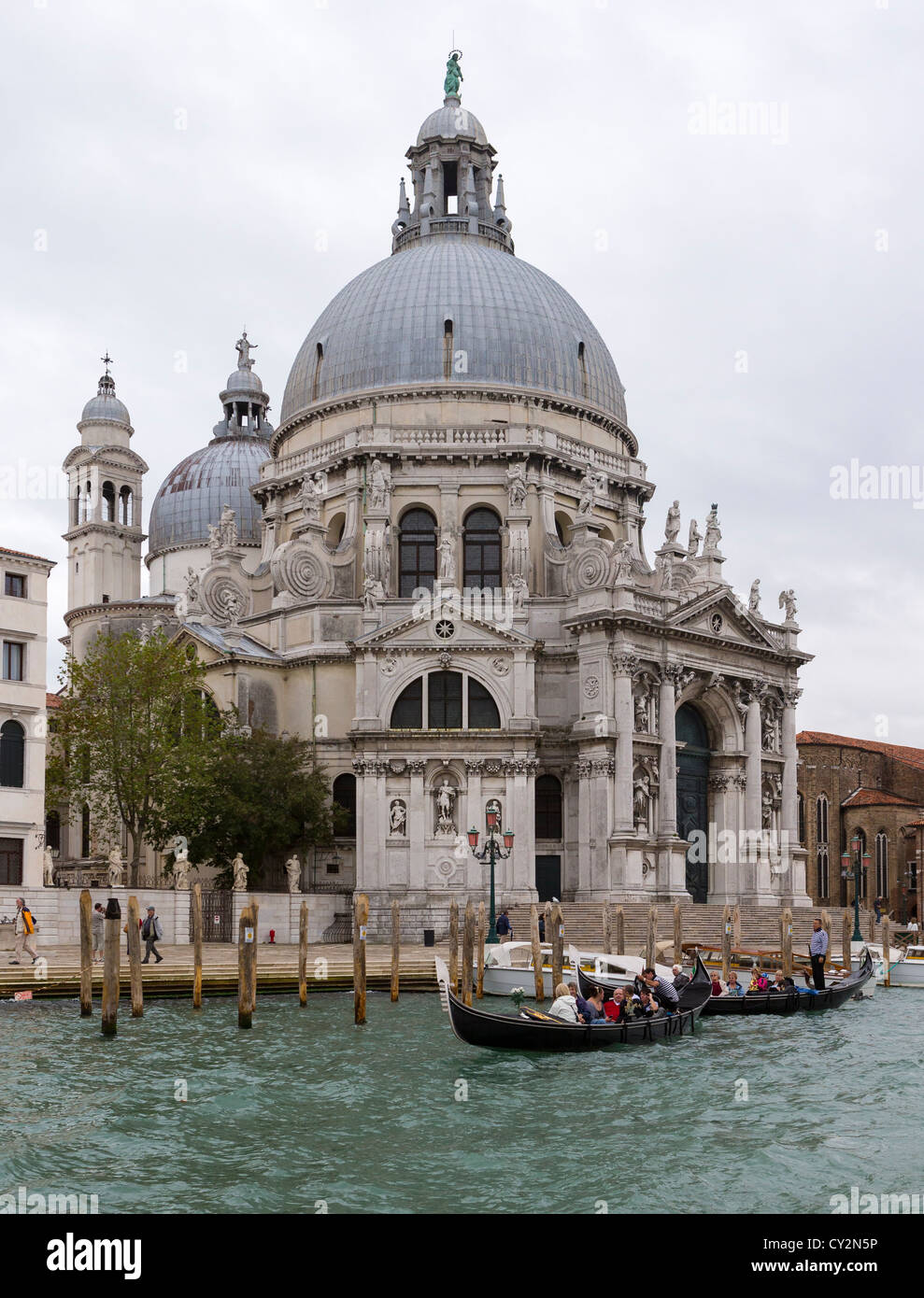 La Basilica di Santa Maria della Salute (St. Maria della Salute) a Venezia Foto Stock