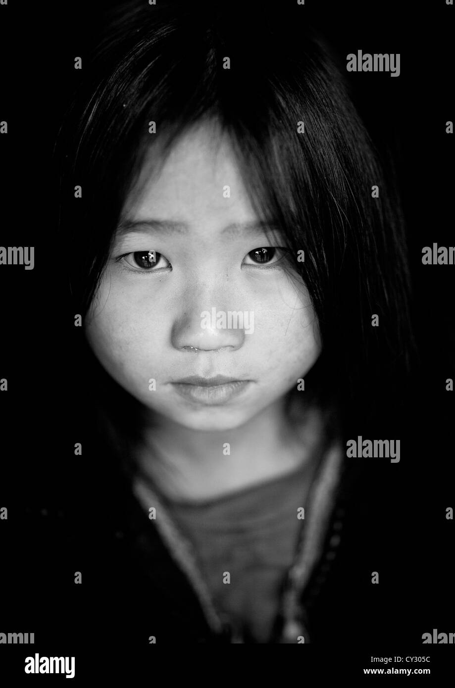 La ragazza da Nero tribù Hmong, SAPA, Vietnam Foto Stock