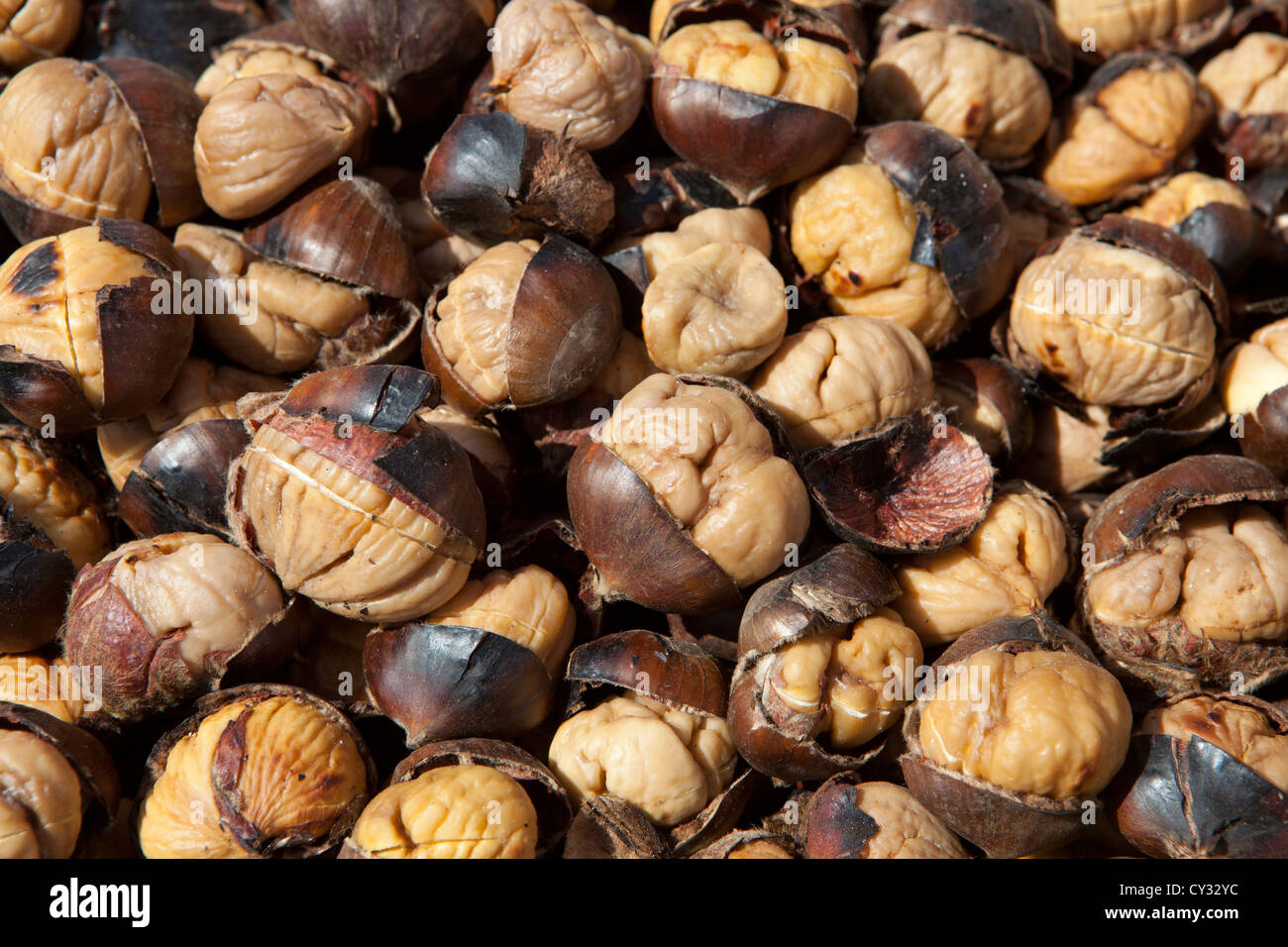 Venditore ambulante vendita di noci, Islamabad Foto Stock