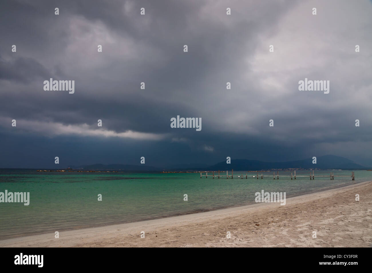 Meteo Eventi: il cielo prima di una tempesta sull isola di Sardegna Foto Stock