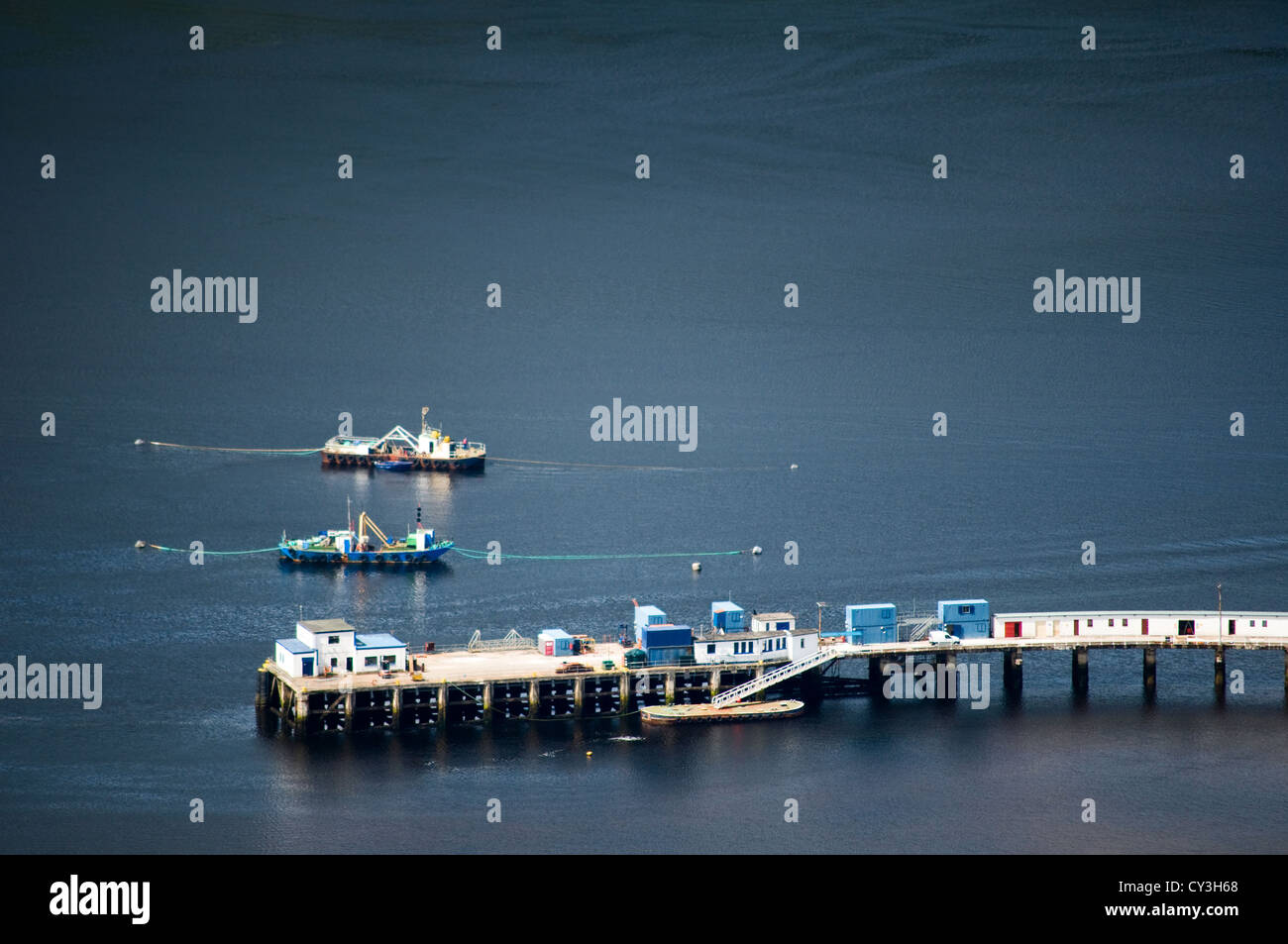 Barche a Fort William quay Foto Stock