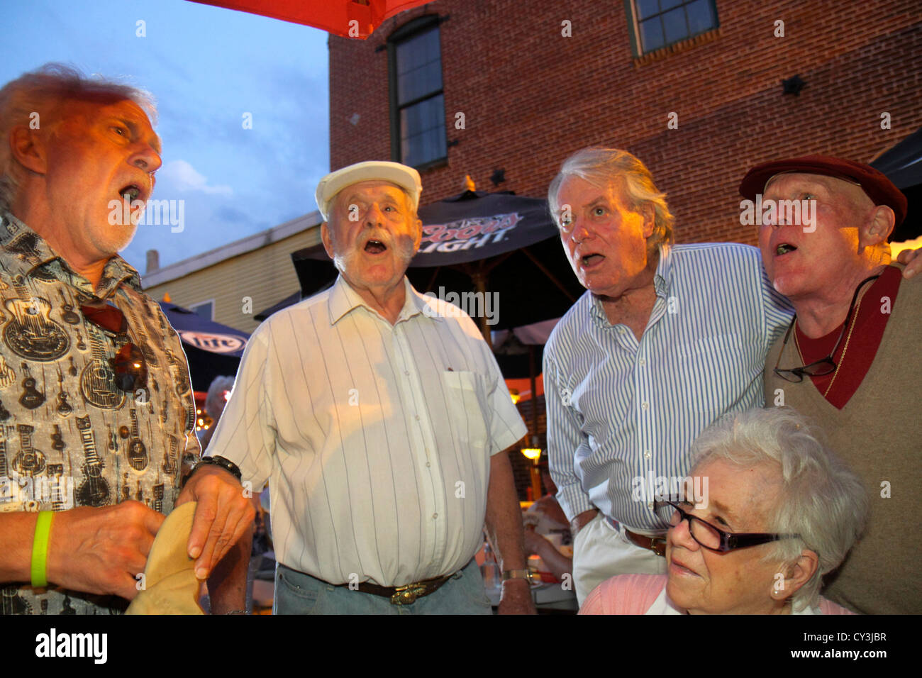 Portland Maine, New England, storico quartiere Old Port, Commercial Street, Custom House Wharf, Gilbert's Chowder House, ristoranti per Foto Stock