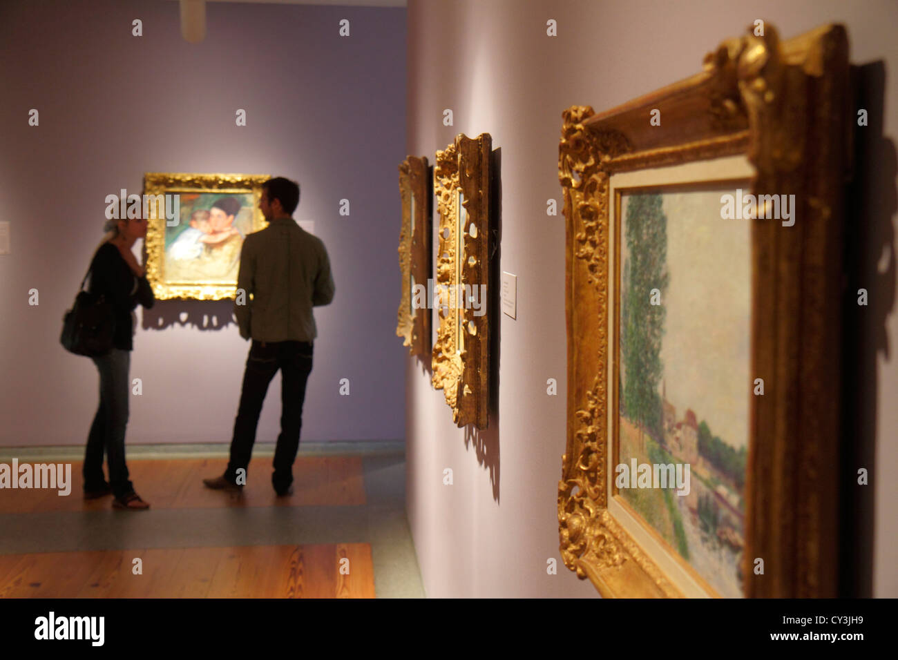 Portland Maine, New England, Congress Square, Portland Museum of Art, adulti uomini uomini uomini, donne donne donne, coppia, galleria di dipinti Foto Stock