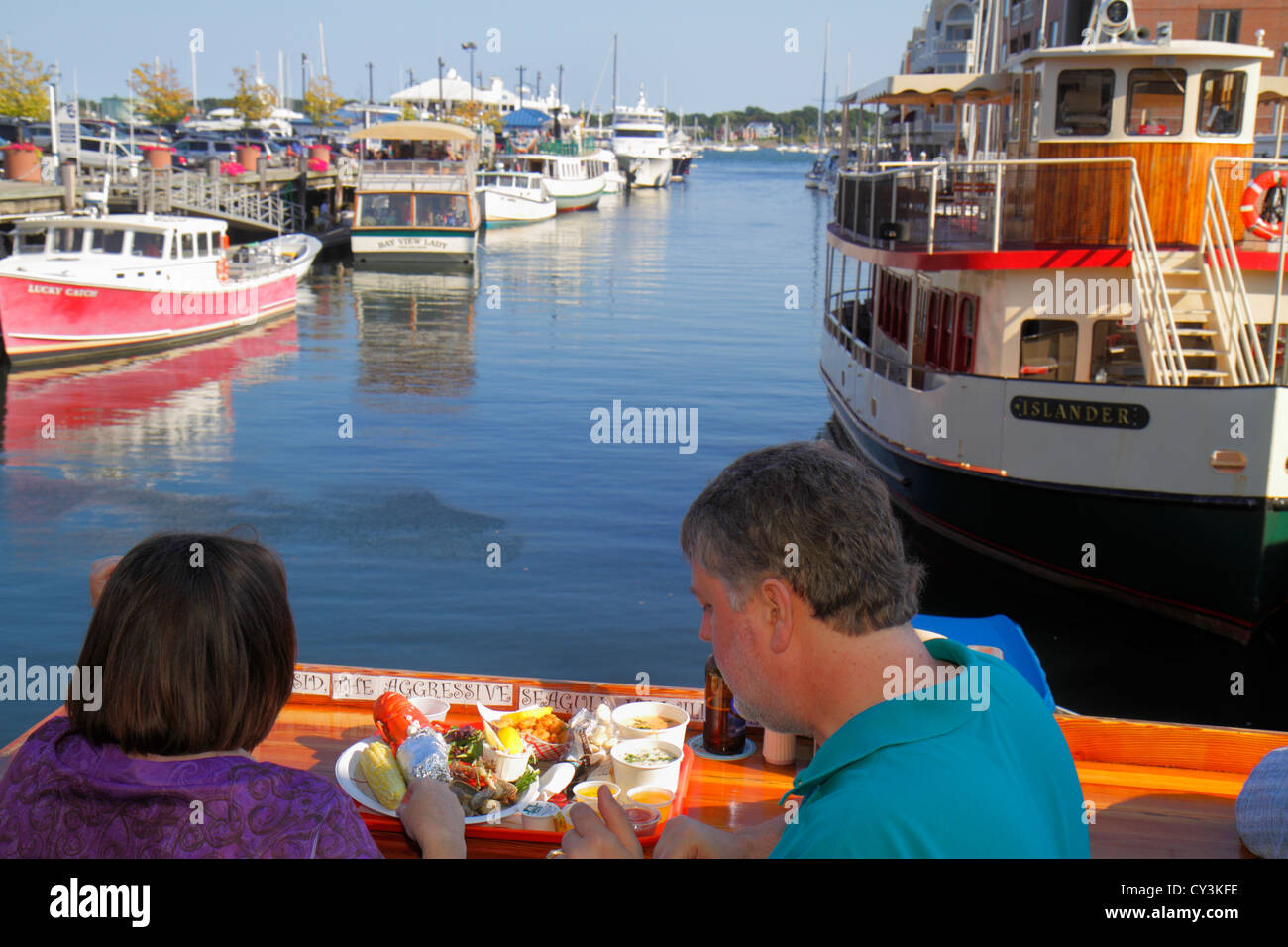 Portland Maine, storico quartiere del Porto Vecchio, Congress Street, Chandlers Wharf, Portland Lobster Company, tavoli all'aperto, ristoranti, casco Bay, Foto Stock