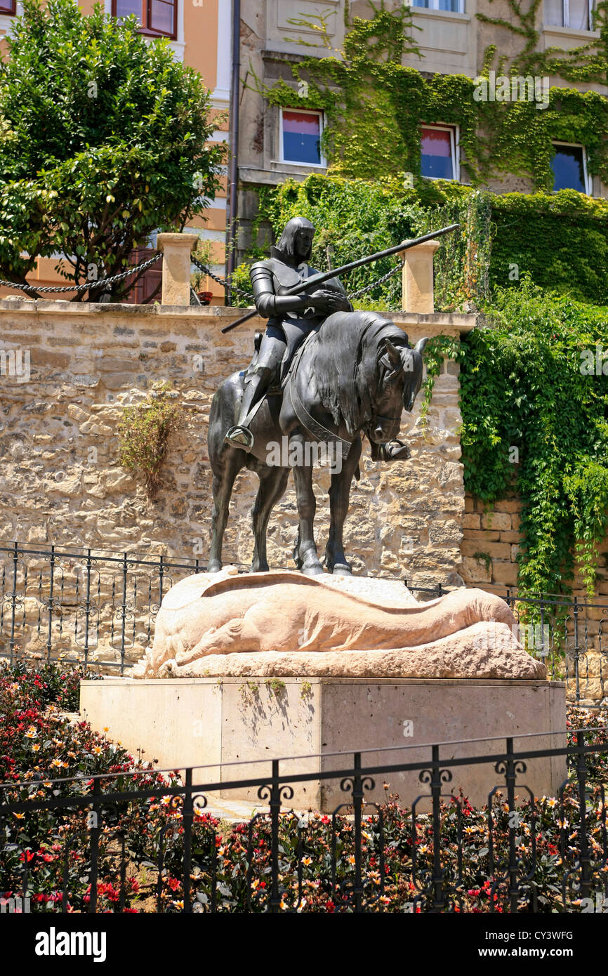 Statua di San Giorgio, vicino Kamenita vrata Zagreb Foto Stock