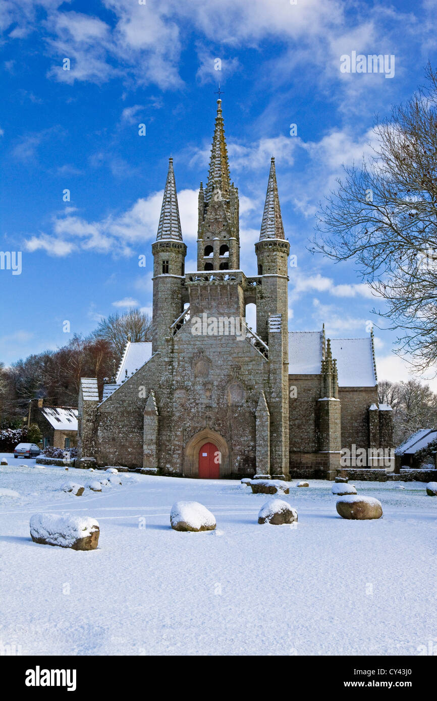 L'Europa, Francia, Brittany,Morbihan (56), St Fiacre Cappella ricoperta di neve Foto Stock