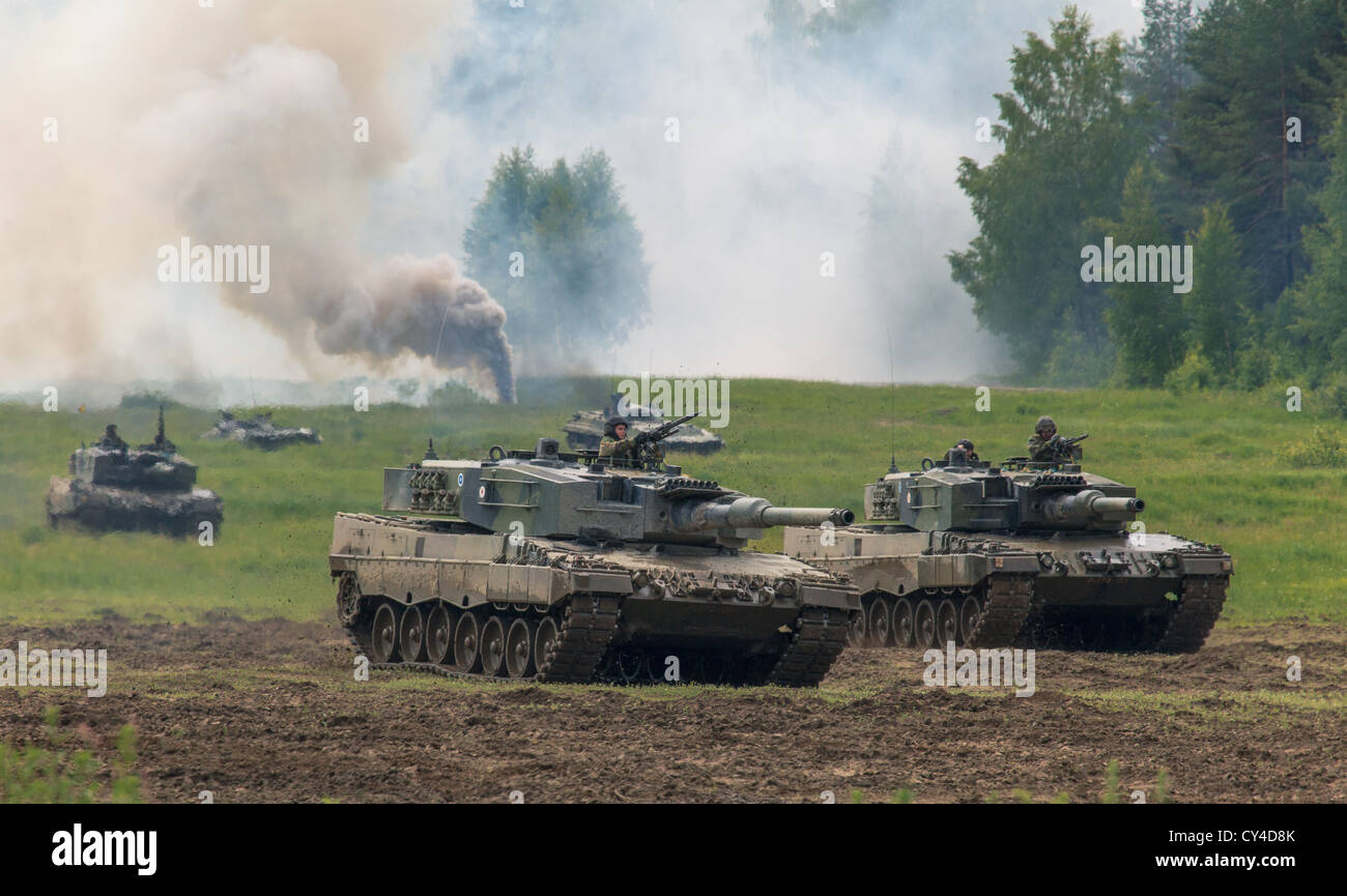 Leopard 2 A4 principale battaglia serbatoi dell'esercito finlandese. Foto Stock