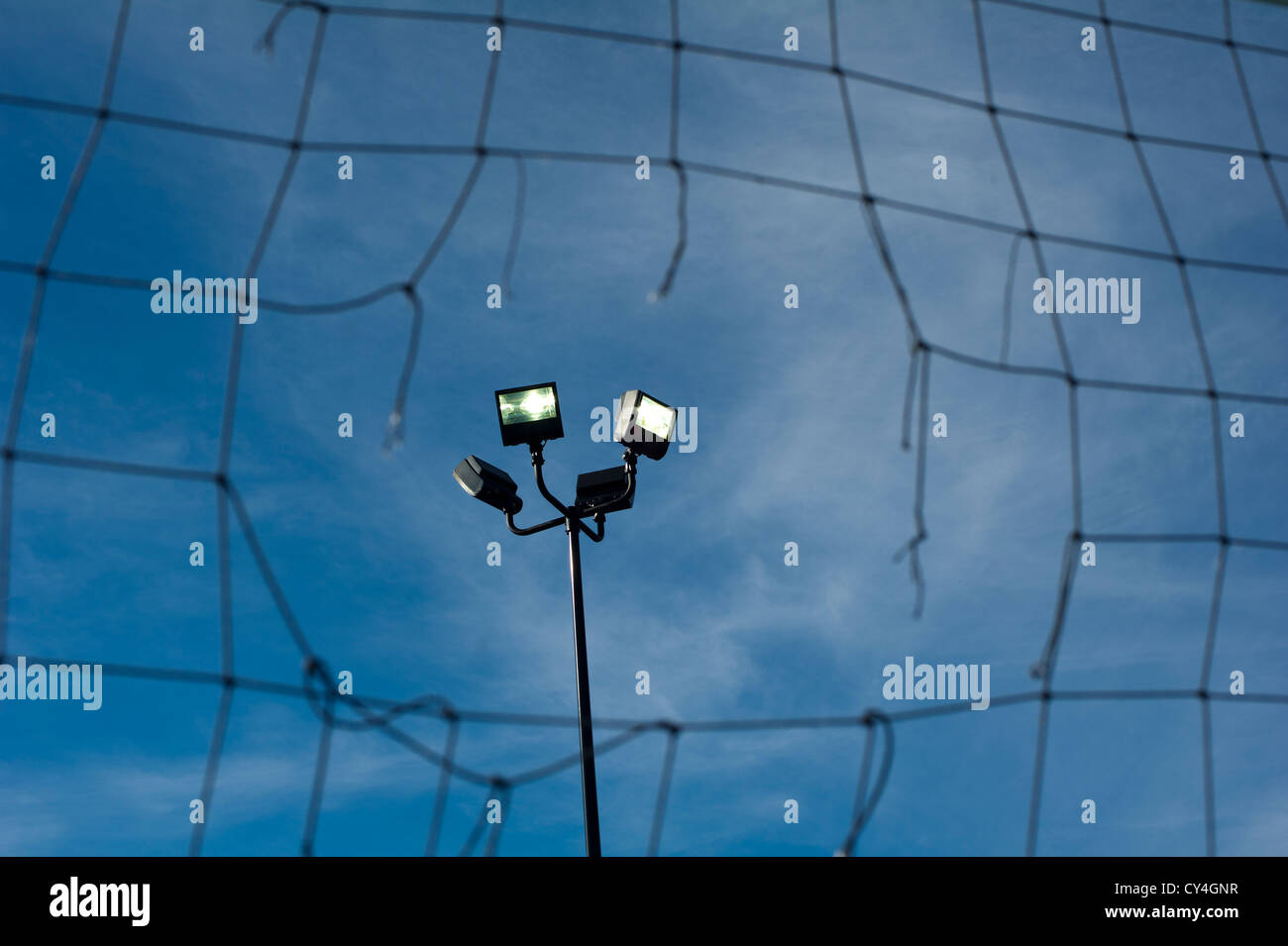 Illuminazione in un parco a Newark, NJ Mercoledì, Ottobre 17, 2012. (© Francesca M. Roberts) Foto Stock