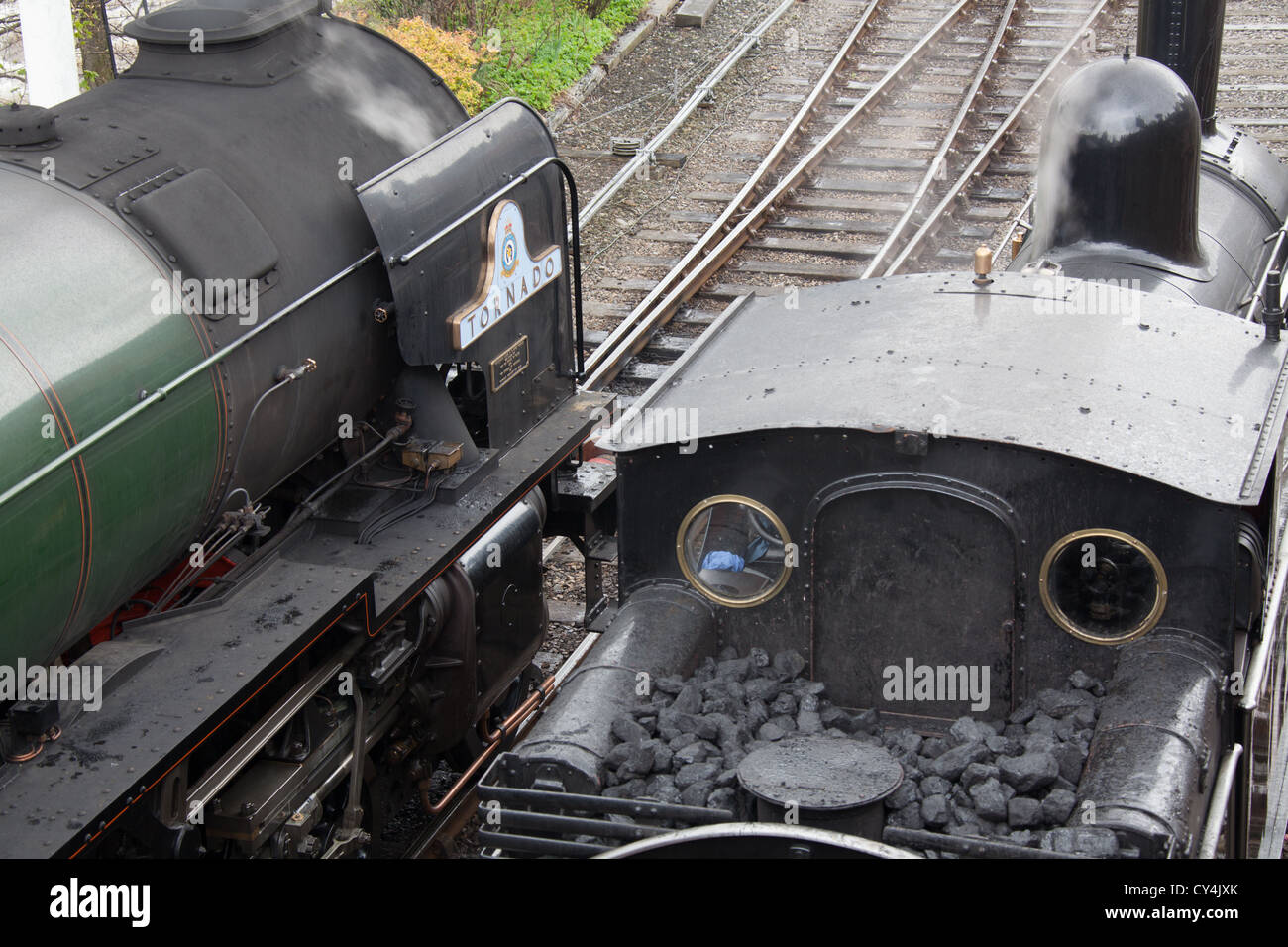 La città di Llangollen, in Galles. Treni a vapore a Llangollen stazione durante la " acciaio, vapore & Stars III Festival". Foto Stock