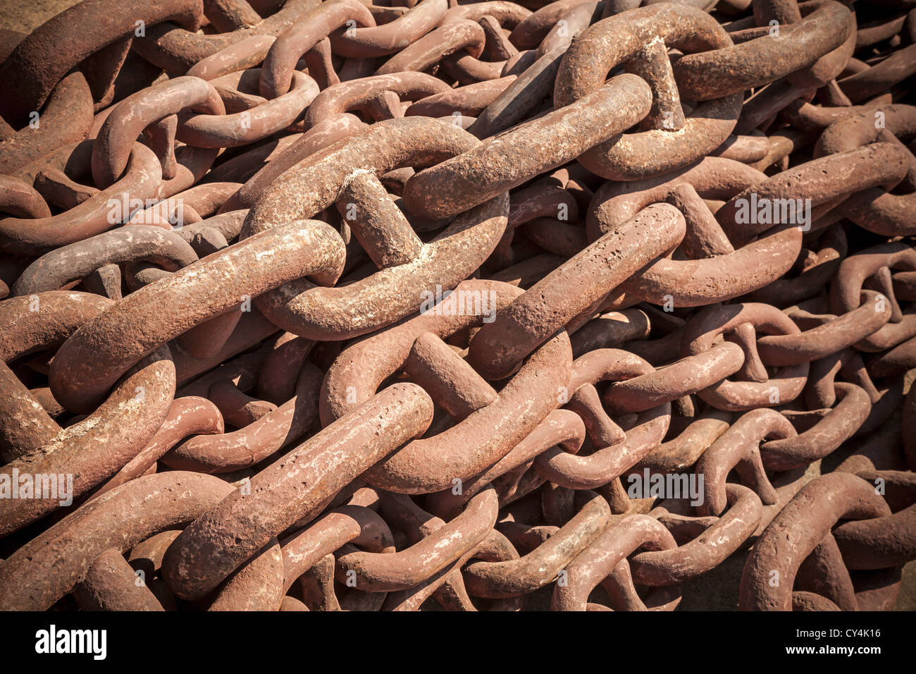 Bundle di rusty catena navale. Texture di sfondo Foto Stock