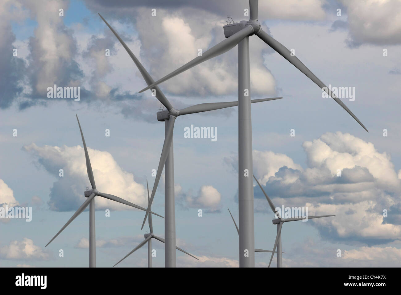 Wind Farm Nova Scotia Canada Amherst Canadian Maritimes turbina eolica energia verde energia elettrica mulini a vento pale generando Foto Stock