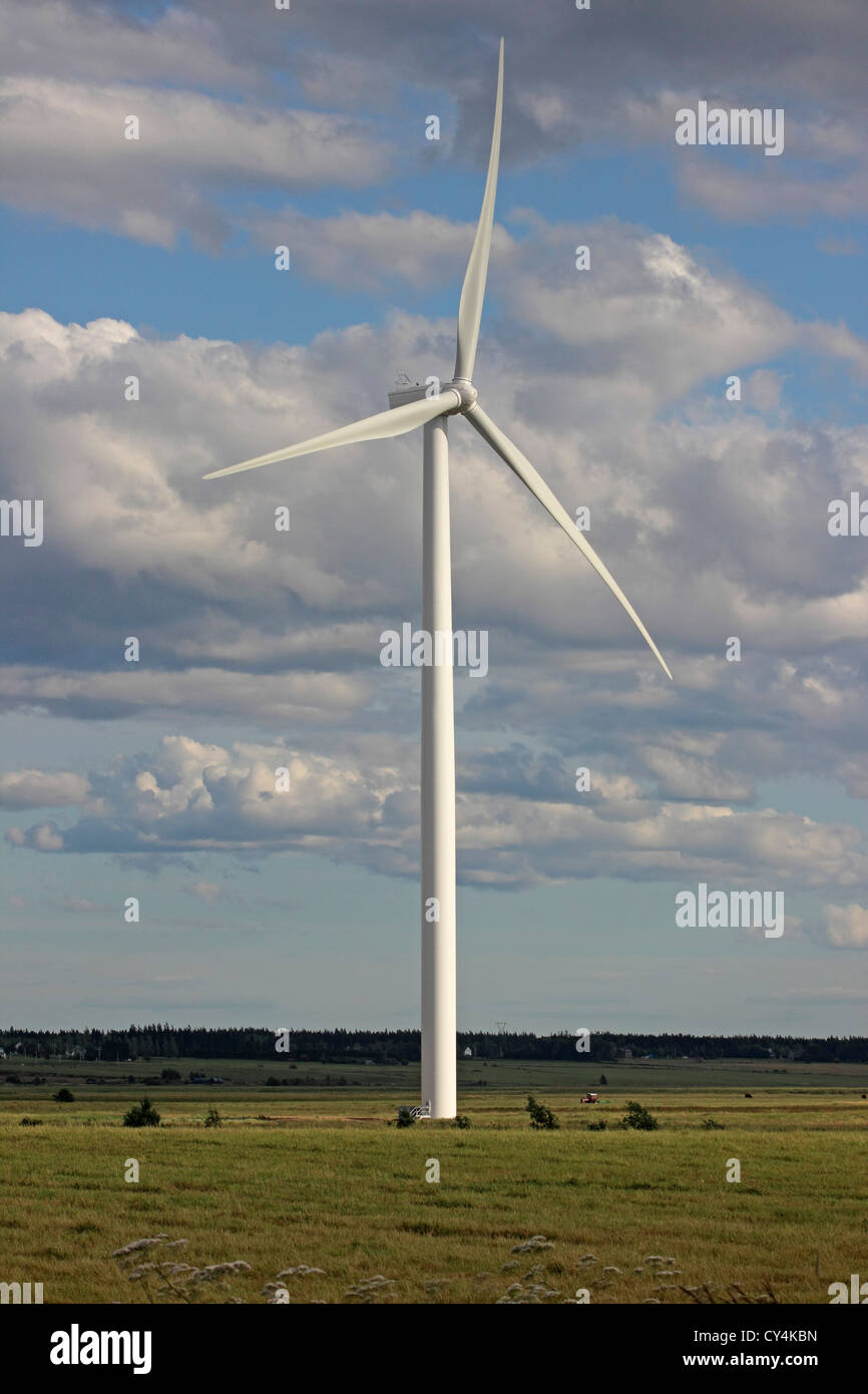 Wind Farm Nova Scotia Canada Amherst Canadian Maritimes turbina eolica energia verde energia elettrica mulini a vento pale generando Foto Stock