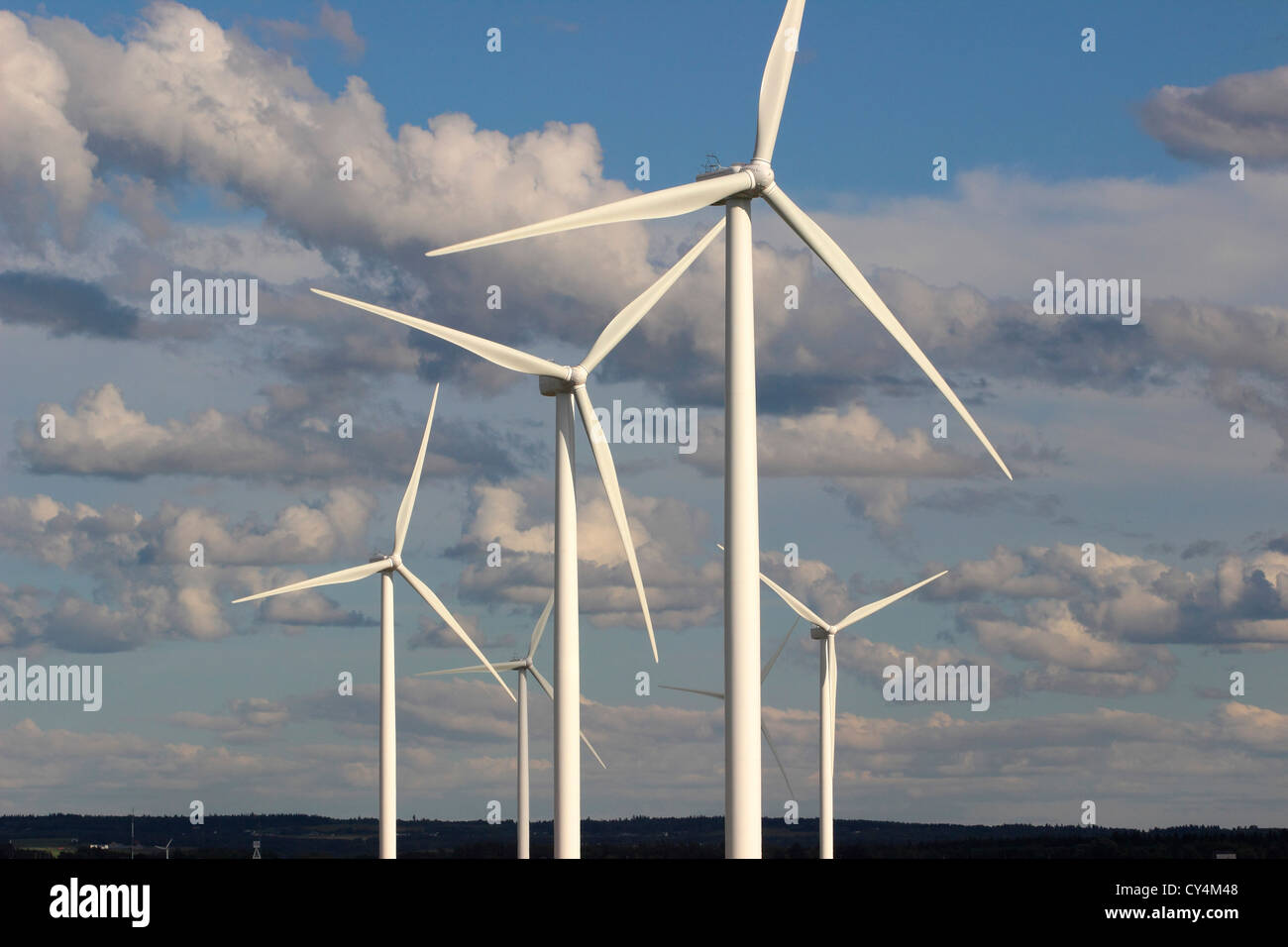 Wind Farm Nova Scotia Canada Amherst Canadian Maritimes turbina eolica energia verde energia elettrica mulini a vento pale generando Foto Stock