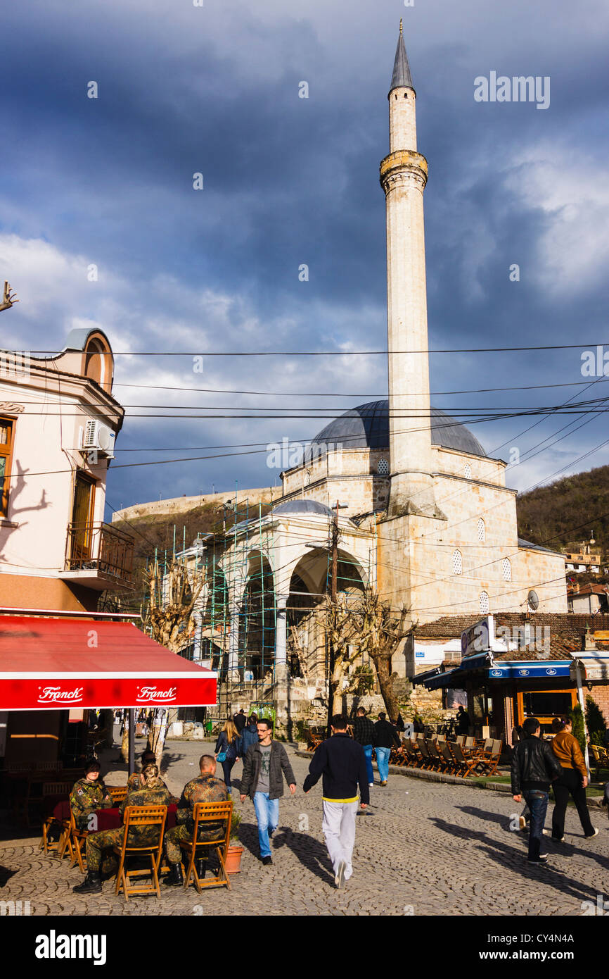 Piazza Principale e Sinan Pasha moschea a Prizren, Kosovo Foto Stock