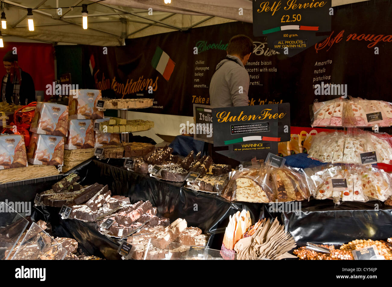 Pressione di stallo sul mercato continentale di vendita cioccolato Italiano York North Yorkshire England Regno Unito Regno Unito GB Gran Bretagna Foto Stock