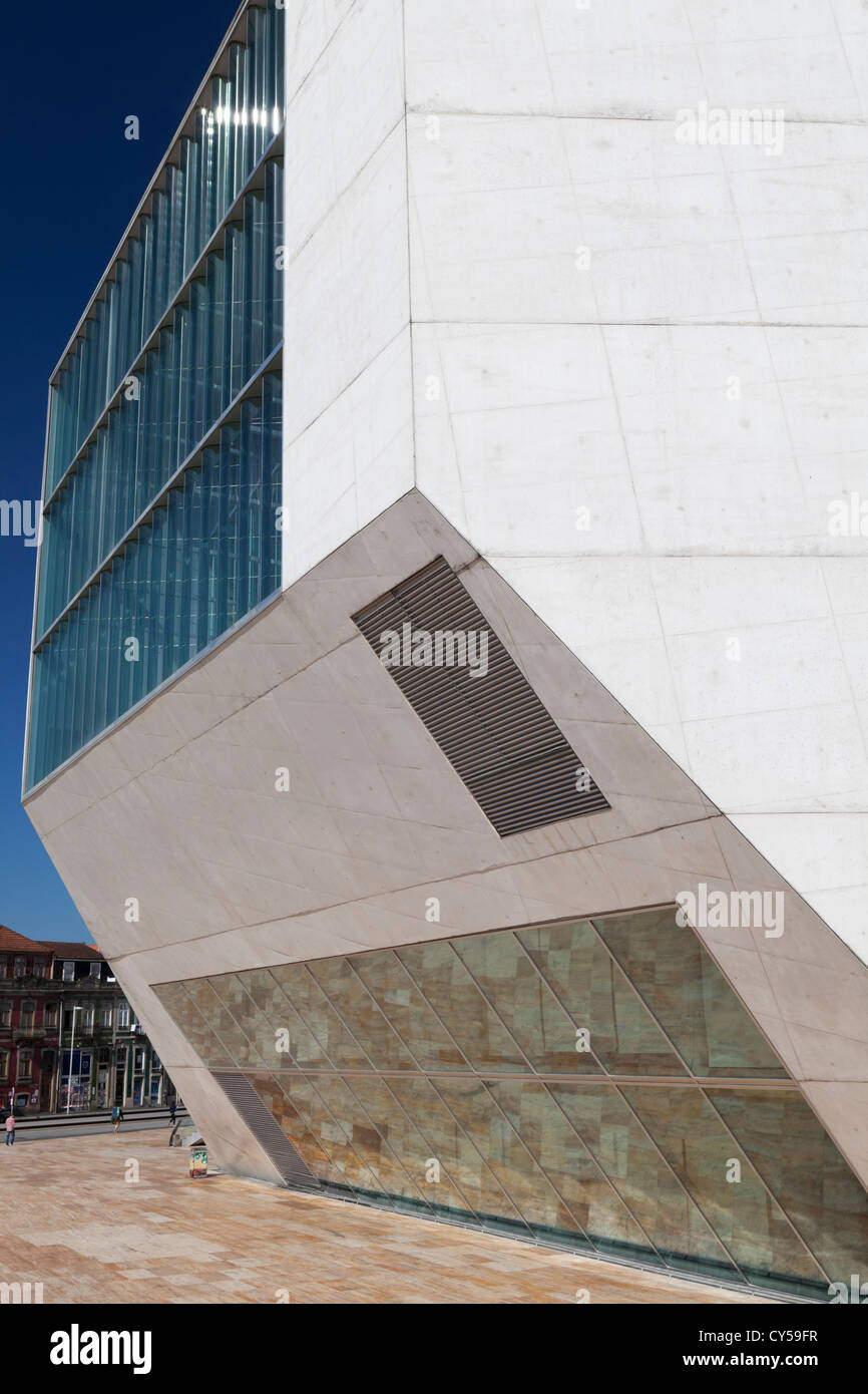 Casa da Musica (Casa della Musica) concert hall di Porto, Portogallo. Completato nel 2005 dall'architetto Rem Koolhaas Foto Stock