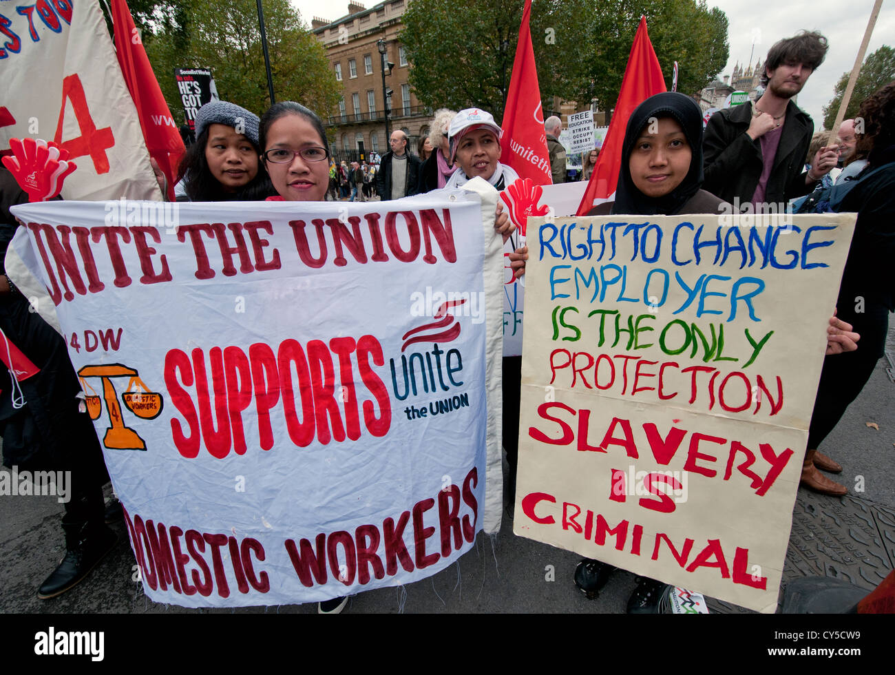 Anti-austerità e anti tagli protesta organizzata dalla TUC hanno marciato attraverso il centro di Londra Ott 2012 Foto Stock