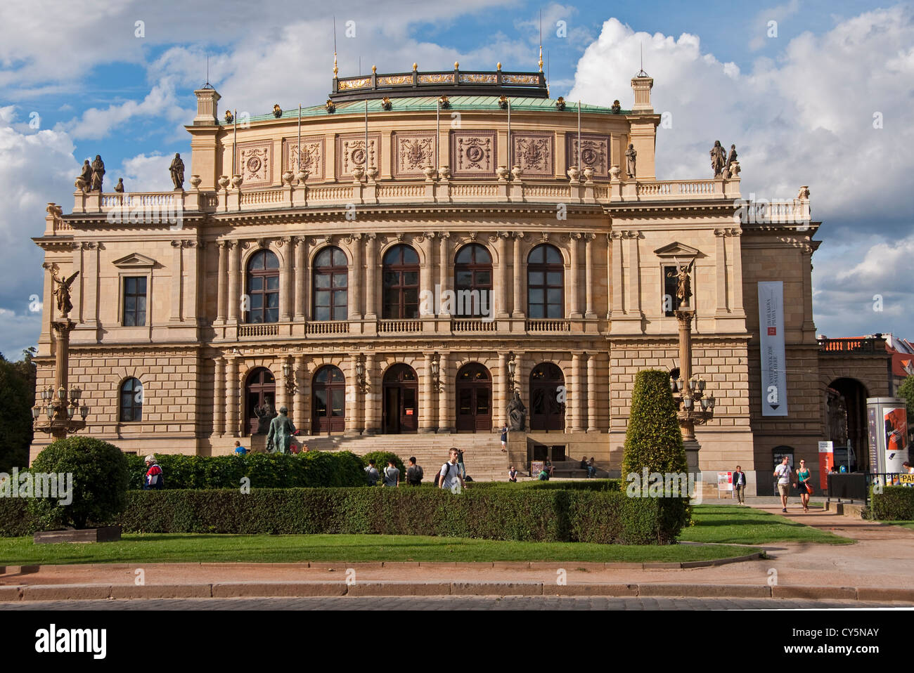 Teatro Nazionale di Praga (Narodni Divadlo) nel classico stile neo-rinascimentale Foto Stock