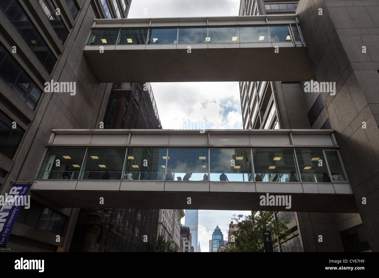 Hunter College skywalks, Lexington Avenue, Manhattan, New York City, Stati Uniti d'America Foto Stock