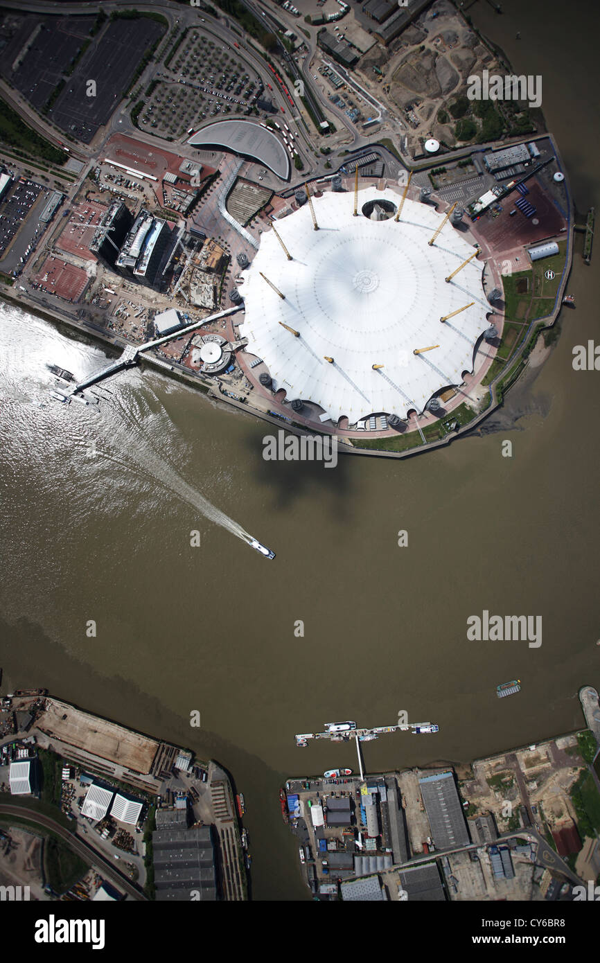 Vista aerea dell'O2 Arena sul Fiume Tamigi, Londra Foto Stock